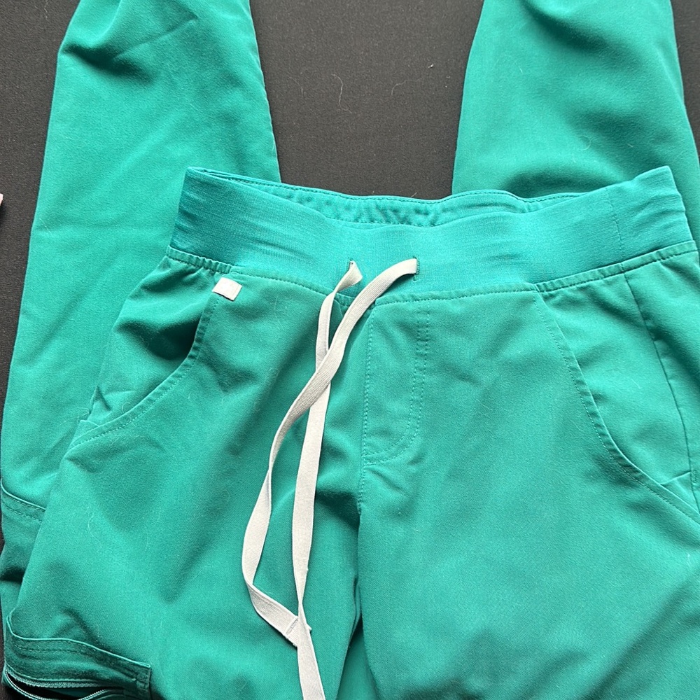 FIGS Joggers